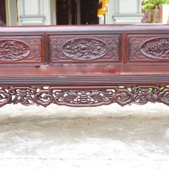 Ghế trường kỷ có thể ngồi đến 4 người