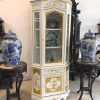 Tủ góc thiếc vàng